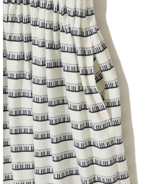 UP1F1704 詳細画像 WHITE BORDER 4